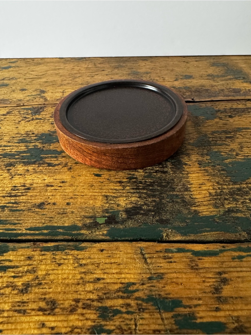 Wood and Black Round Coaster Magnetic Wine Ager